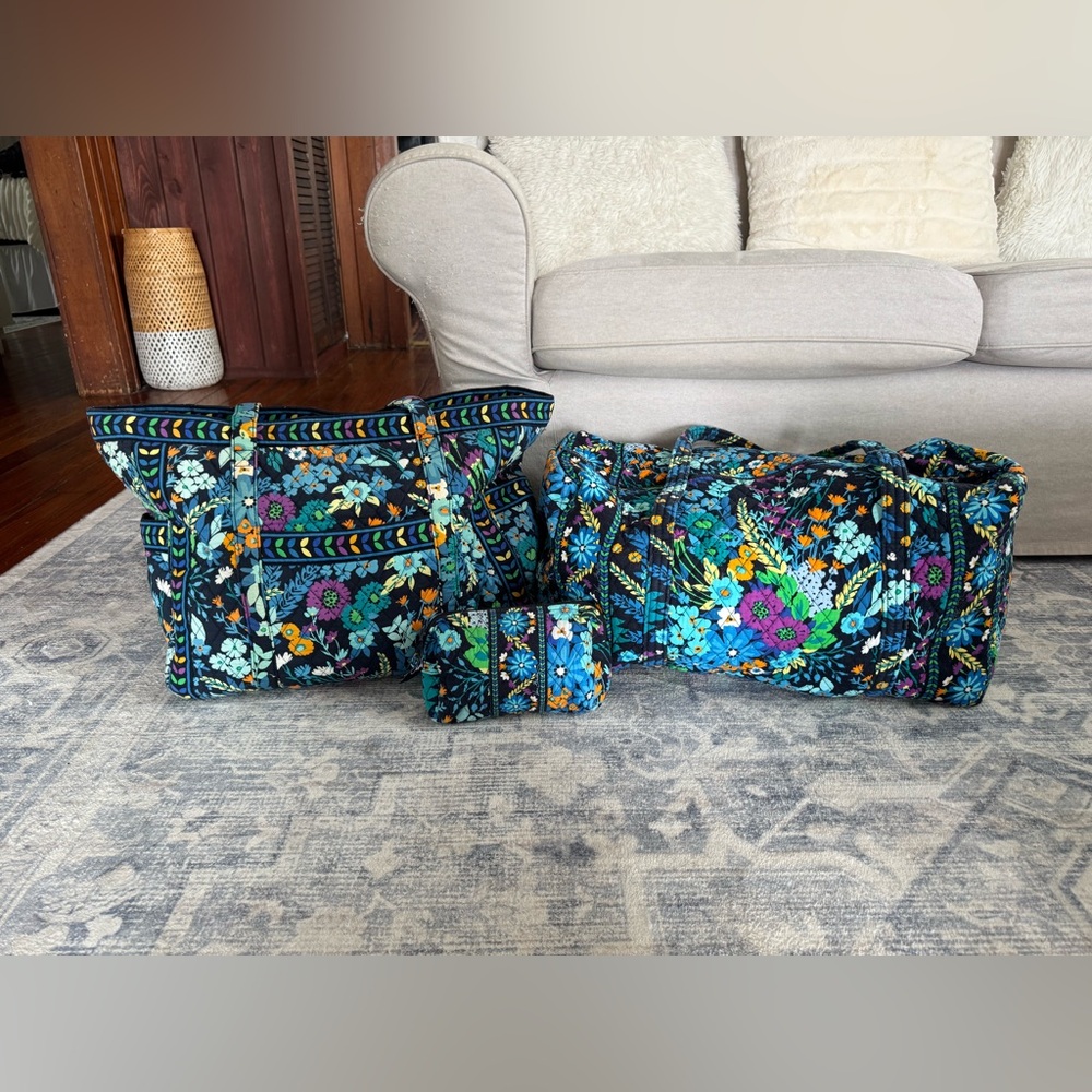 Vera Bradley Blue Floral Travel Set